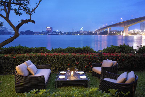 Anantara Bangkok Riverside Resort Spa - Dining